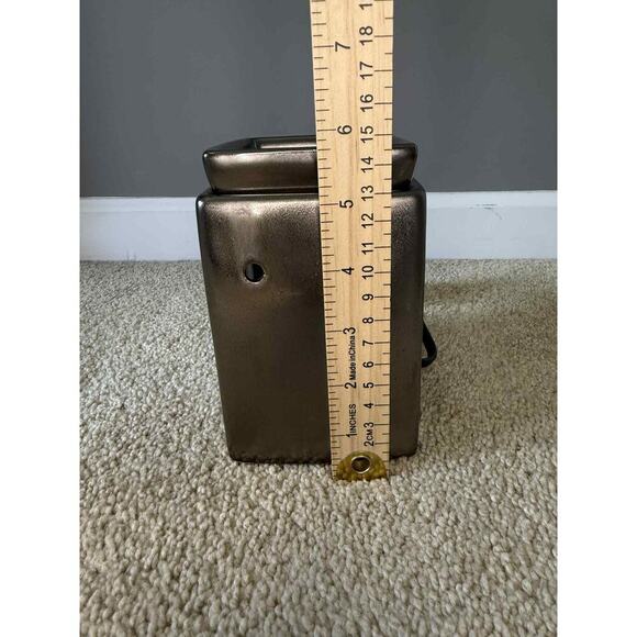 NIB Scentsy Cube Gunmetal Gallery Warmer Base & Dish And 1-25 watt Bulb NEW - Picture 12 of 15